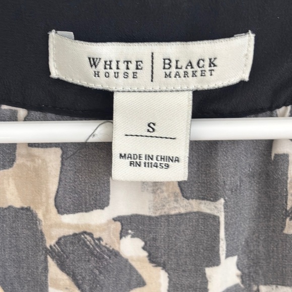 White House Black Market Scoop Neck Black Tan Blouse | Size Small - Picture 7 of 7